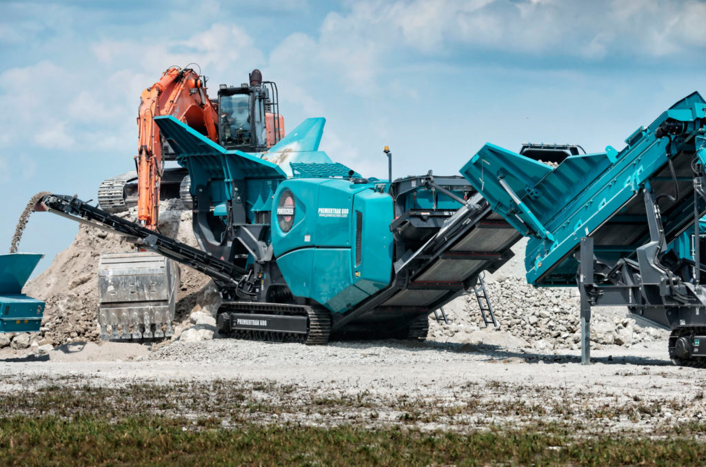 Premiertrak_600_5_web-scaled-1-aspect-ratio-1550-1025