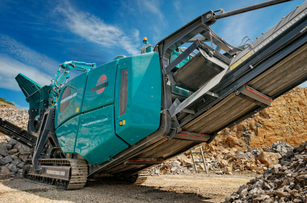 Premiertrak_600_6_web-scaled-1-aspect-ratio-1550-1025