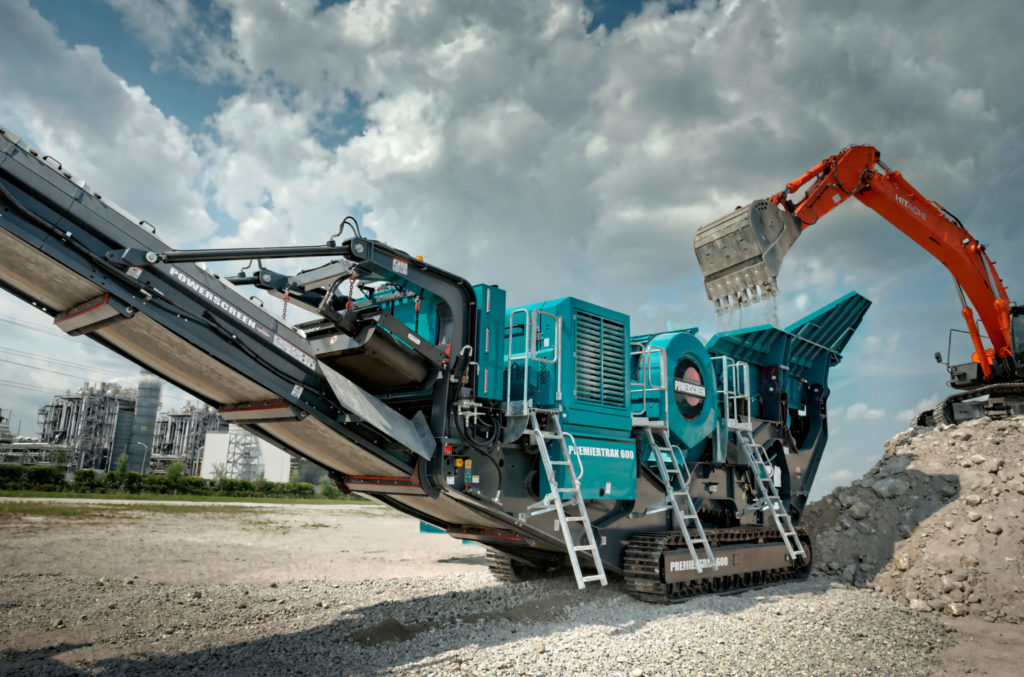 Premiertrak_600_7_web-scaled-1-aspect-ratio-1550-1025