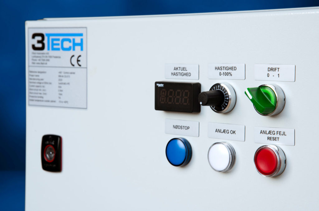 aksel-benzin-mm-air-panel-2-1-aspect-ratio-1550-1025